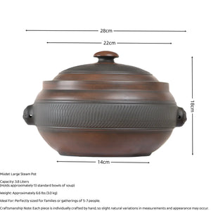Size and capacity details of a large handmade pottery steam pot with a chattering-carved texture, holding 3.8 liters and ideal for gatherings of 5-7 people.