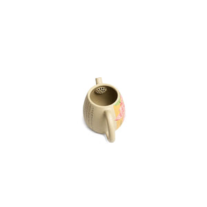 Top view of PorSva No.58 clay teapot showing lid structure and craftsmanship