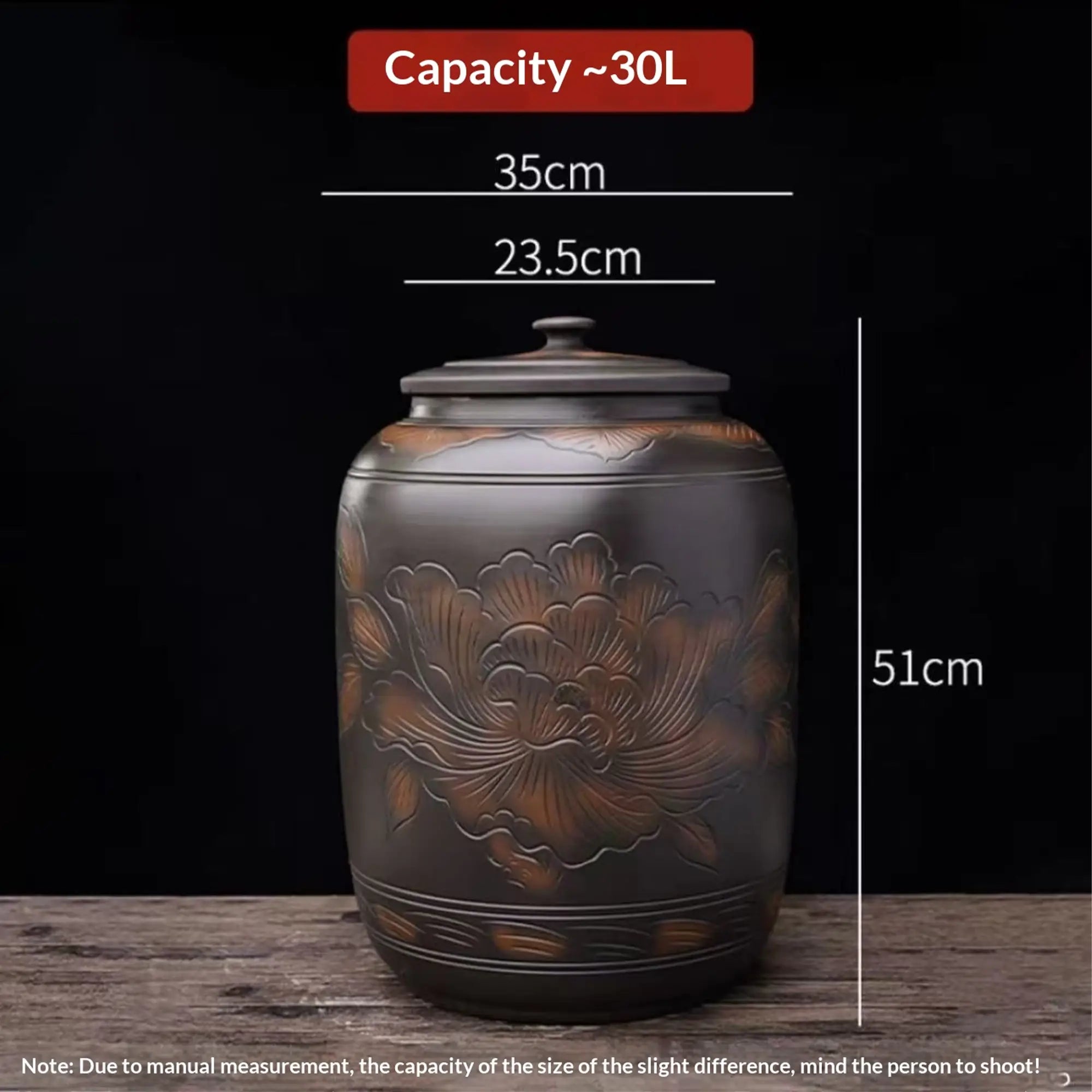 Jianshui zitao line-engraved storage jar shown with hand-measured dimensions and approximate capacity reference
