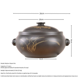 Size and capacity details of a medium Jianshui zitao black steam pot, holding 2.7 liters and ideal for gatherings of 4-6 people