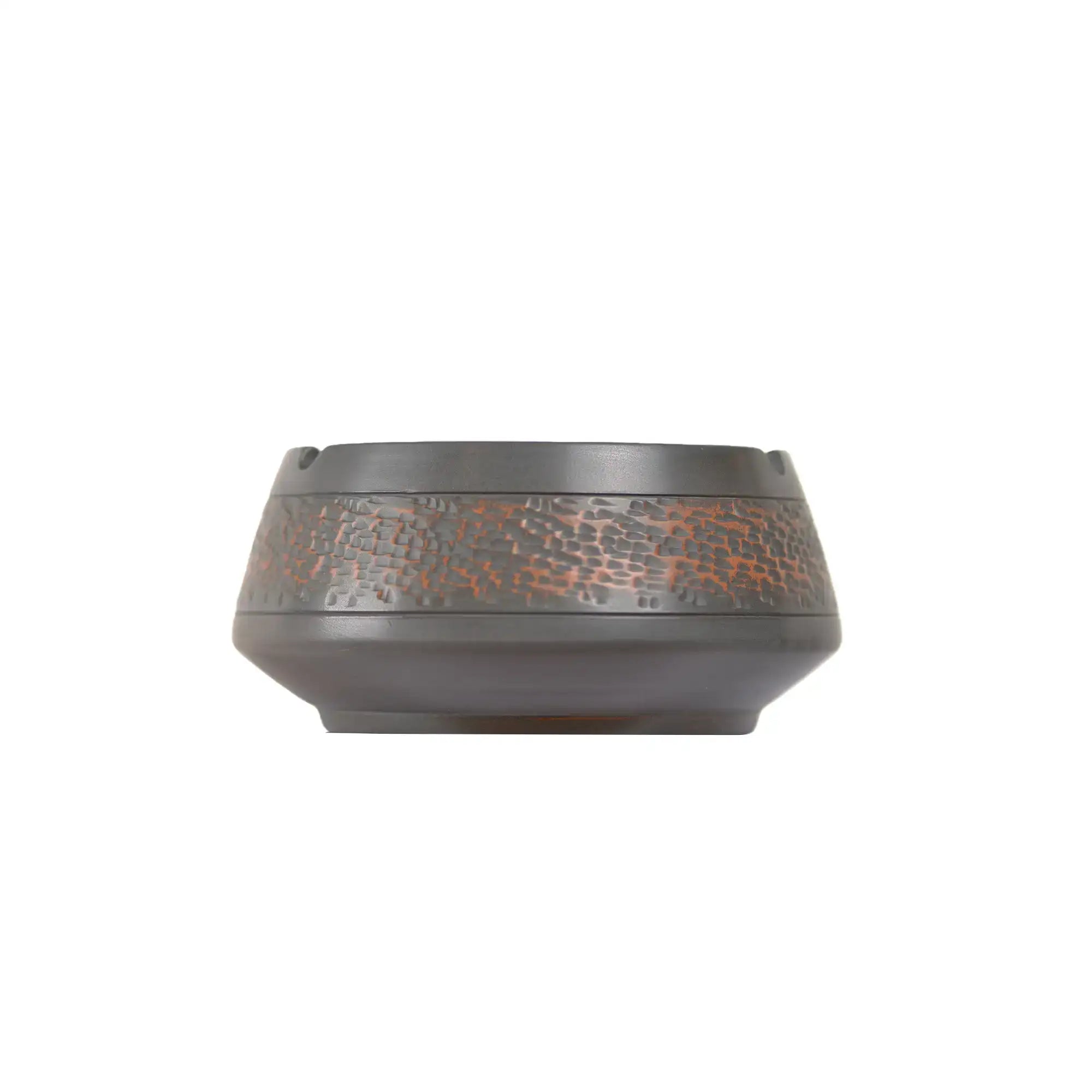 Jianshui zitao ashtray featuring a chattering-carved surface texture and sculptural form