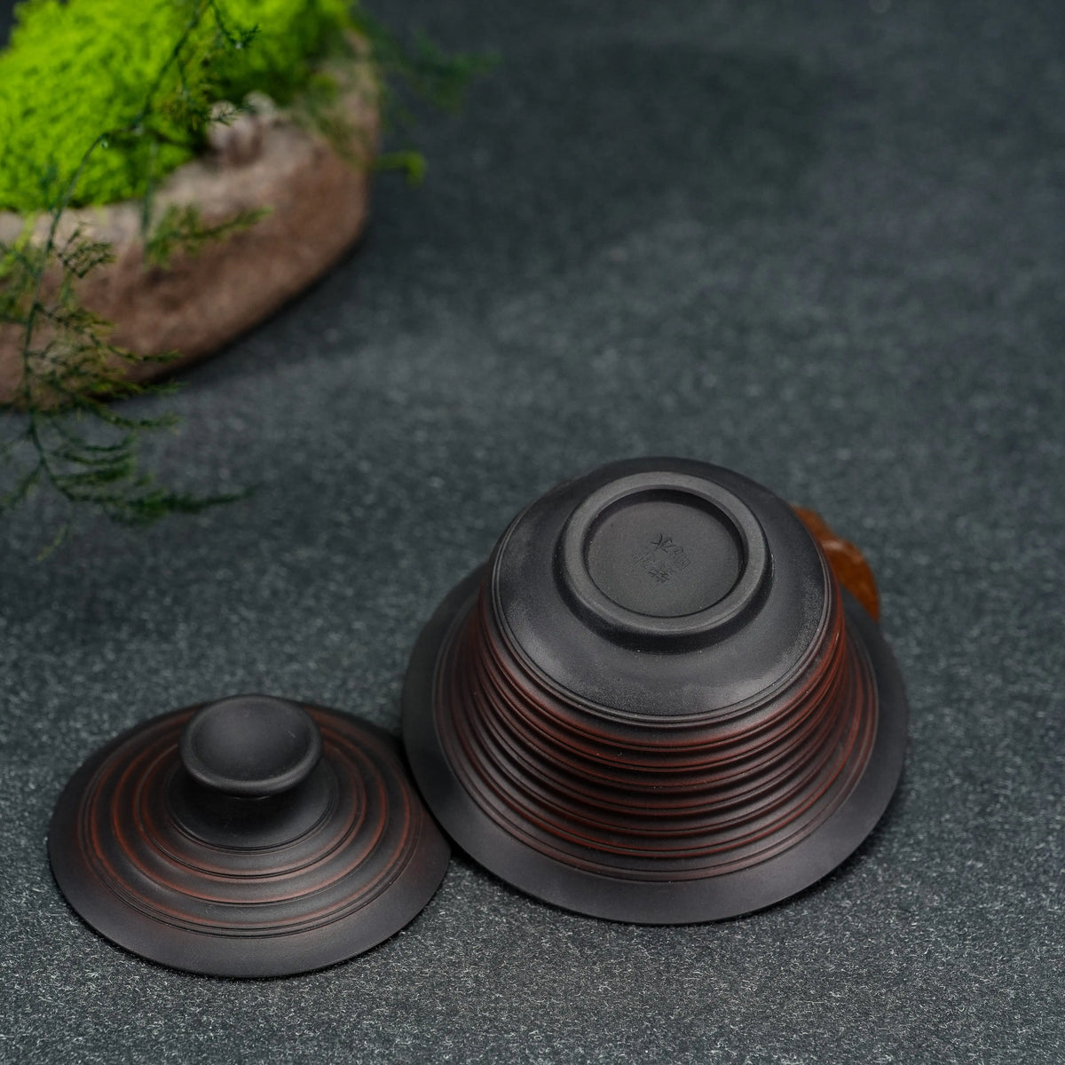 Jianshui clay gaiwan with lid, bowl and saucer separated