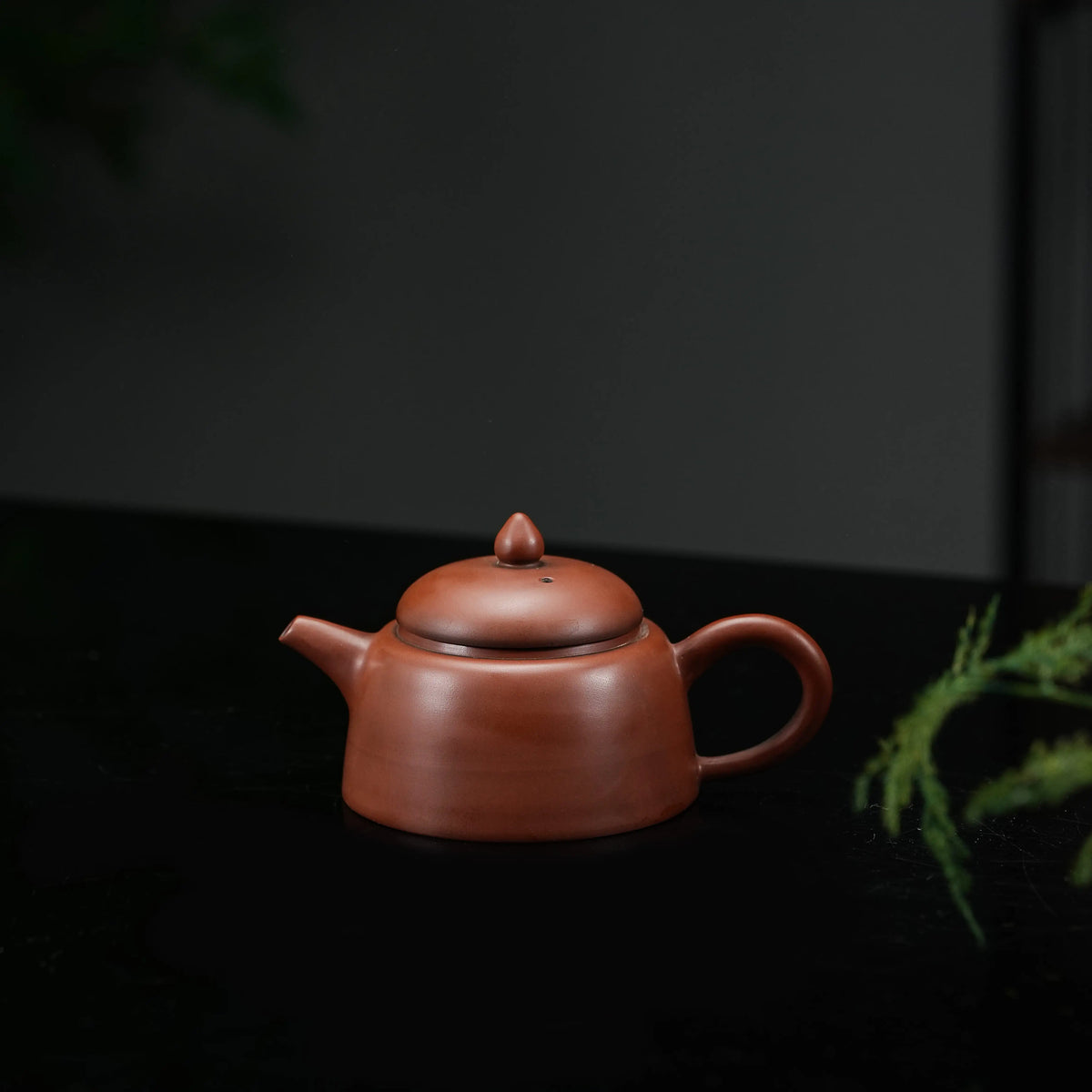 Handmade Jianshui plain red clay teapot, 145ml