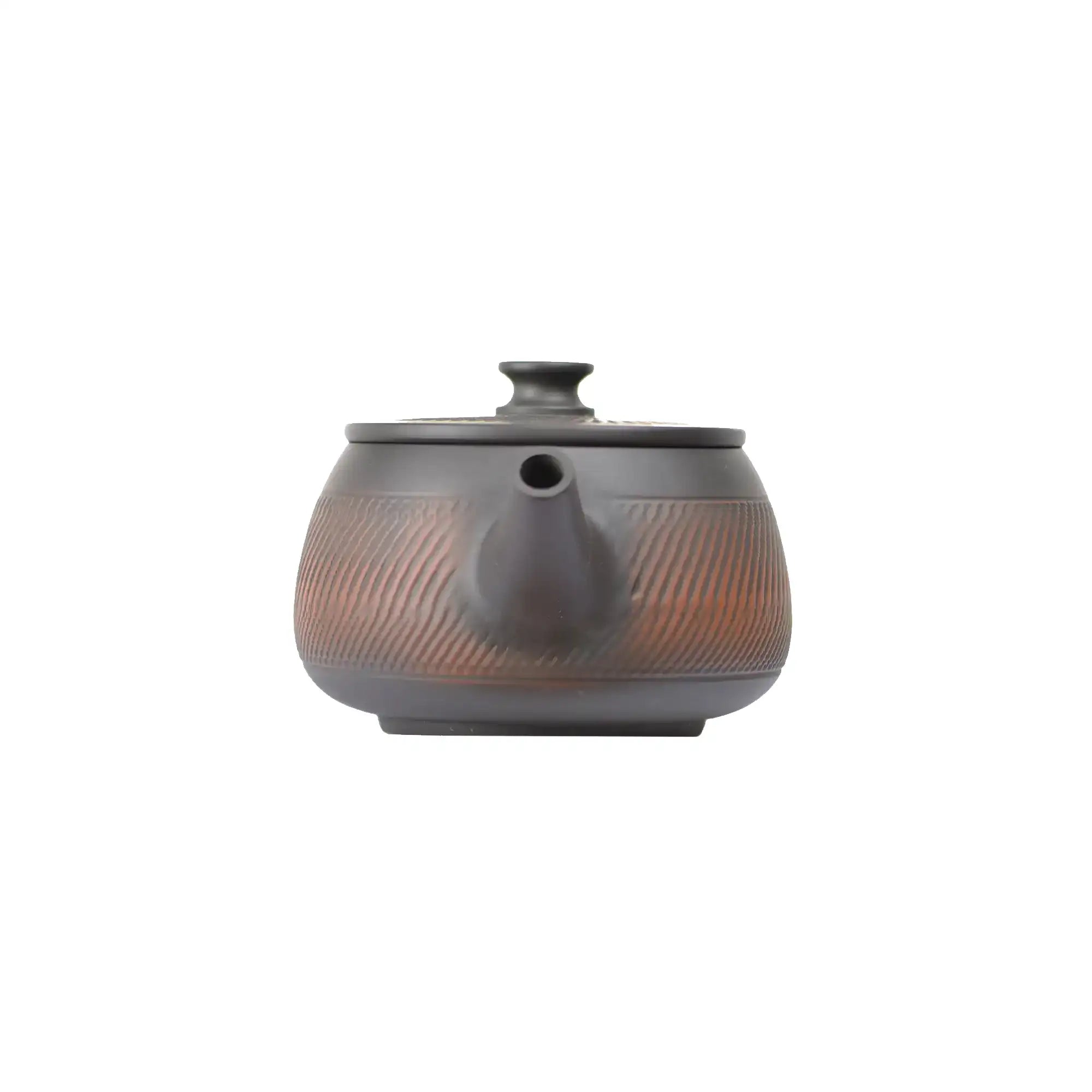 Front view of PorSva No.40 Hanwa chattering-knife texture clay teapot