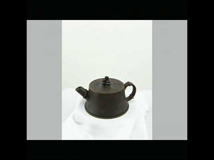 360° rotating view of PorSva No.67 bamboo-inspired Jianshui clay teapot