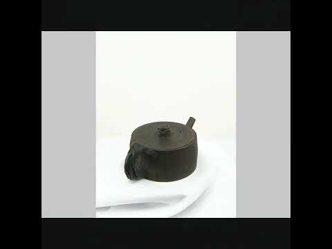 360° rotating view of PorSva No.53 root-style Jianshui clay teapot inspired by tree root form