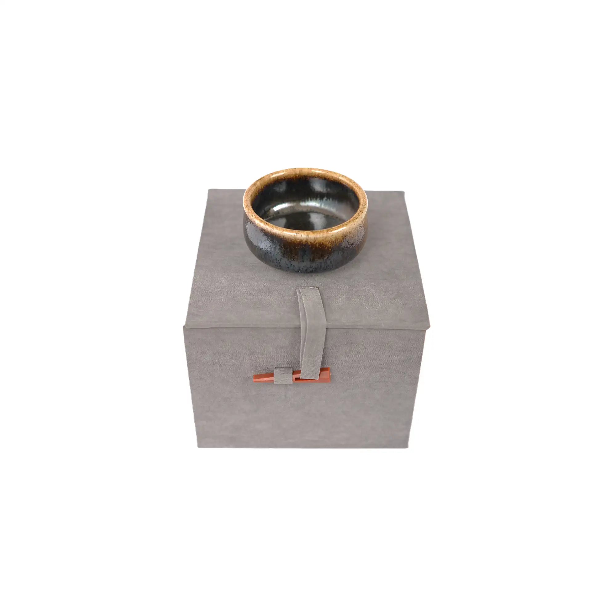 Jianshui zitao wood-fired cup presented in a gift box, highlighting its handcrafted character